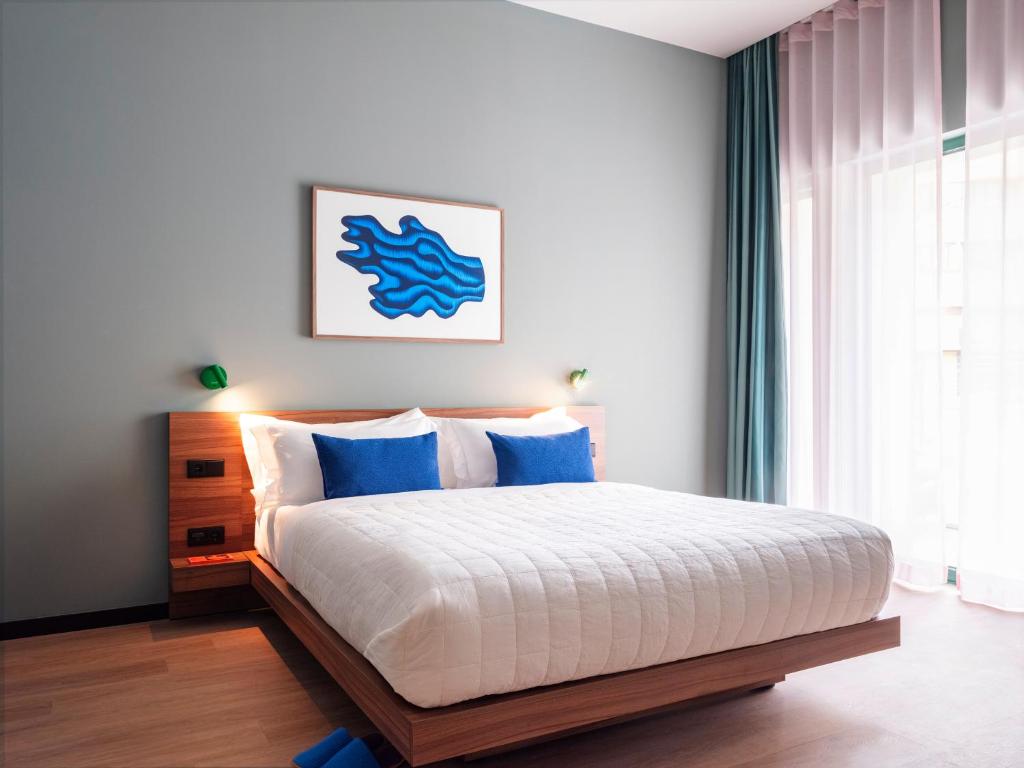 Numa Lisbon Anjos - Resim 37