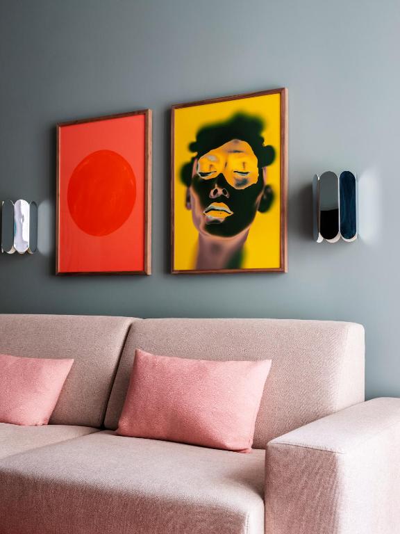 Numa Lisbon Anjos - Resim 17