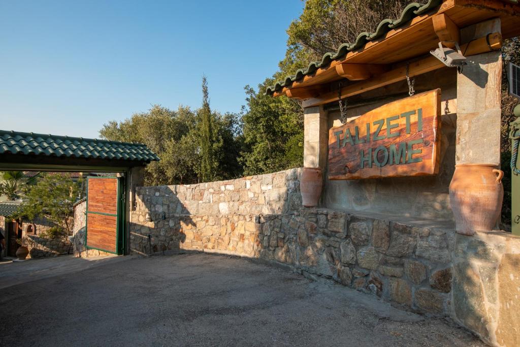 Kép Talizeti Home - Adults Only szállásáról Szártiban a galériában