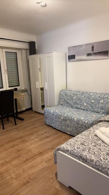 Postel nebo postele na pokoji v ubytování Chambre double à Niederkorn