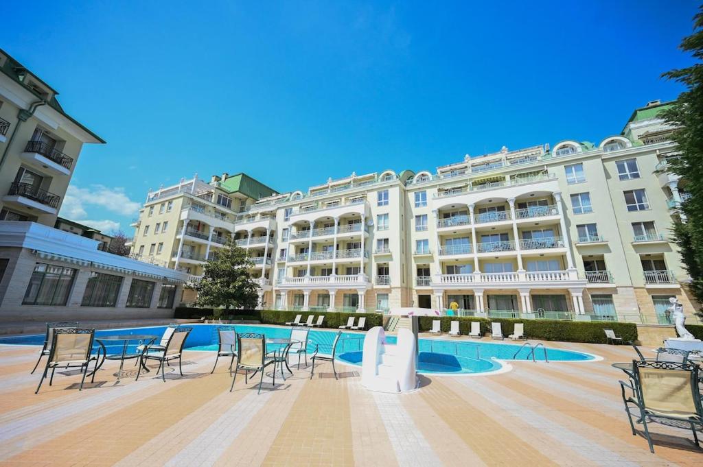 Πισίνα στο ή κοντά στο Romance Studio-steps from theSea