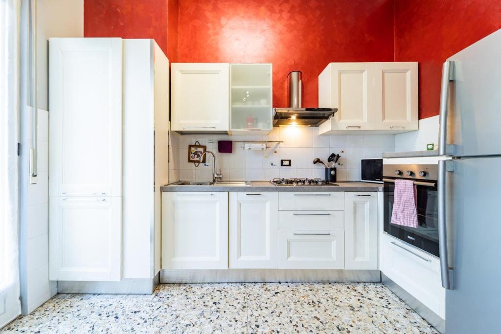 Kuchyň nebo kuchyňský kout v ubytování Casa Lungogesso