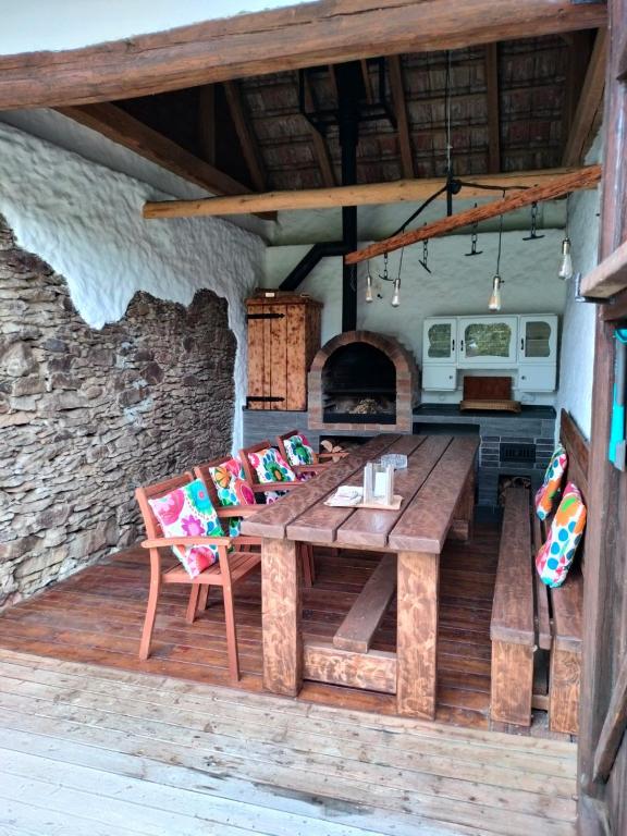 Fotografie z fotogalerie ubytování Prázdninová chalupa s uzavřeným dvorem a zahradou v destinaci Bernartice
