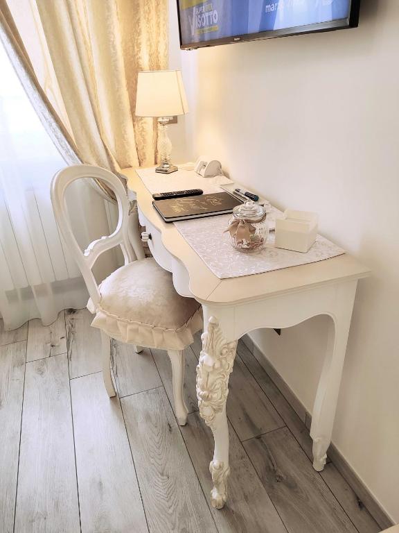 Alloggio Turistico GIULIETTA e Romeo - INTERO APPARTAMENTO - Villafranca di Verona, Zimmer, Holiday Rooms - Apartamento De Un Dormitorio