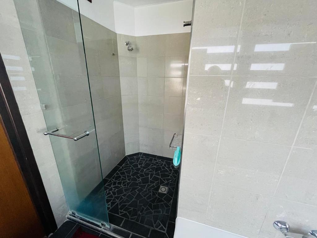 Vannituba majutusasutuses Coral suite vue sur mer