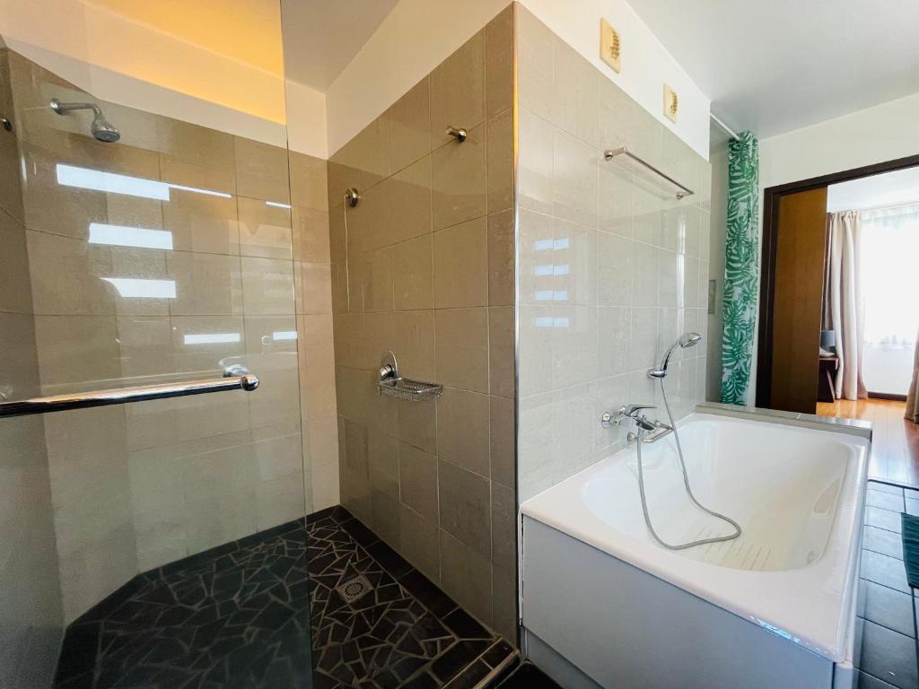 Vannituba majutusasutuses Coral suite vue sur mer