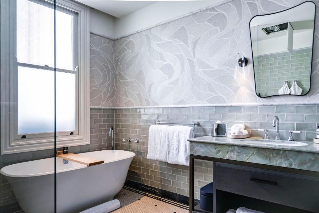 The Grand National Hotel by Saint Peter - Resim 31