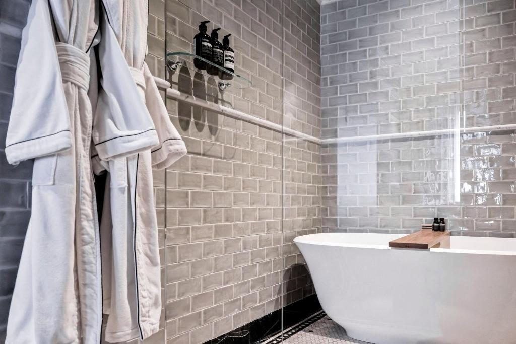 The Grand National Hotel by Saint Peter - Resim 33