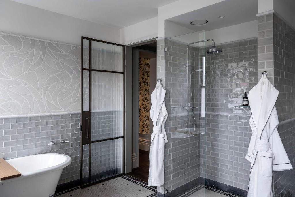 The Grand National Hotel by Saint Peter - Resim 35