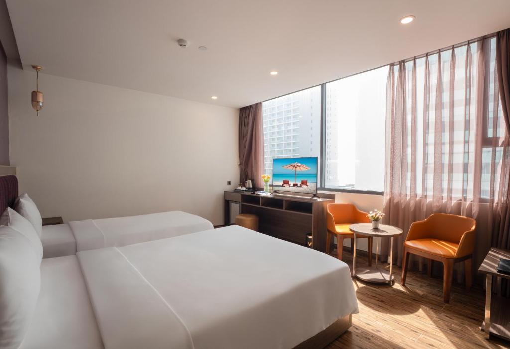 Phòng Deluxe 3 Người Nhìn ra Thành phố