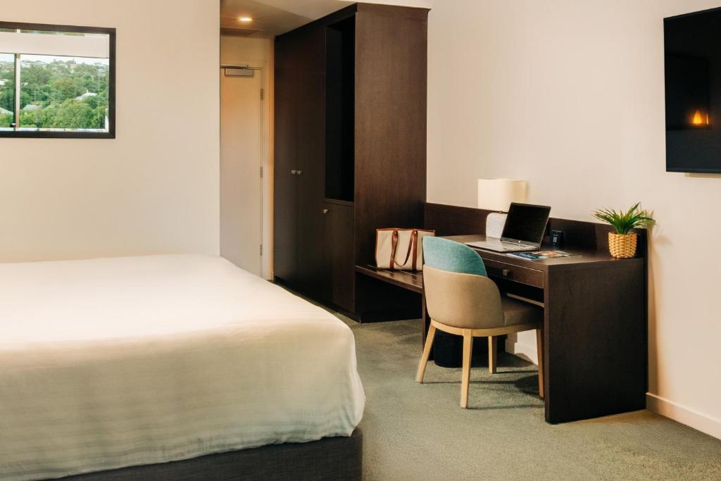 Postel nebo postele na pokoji v ubytování Port Lincoln Hotel