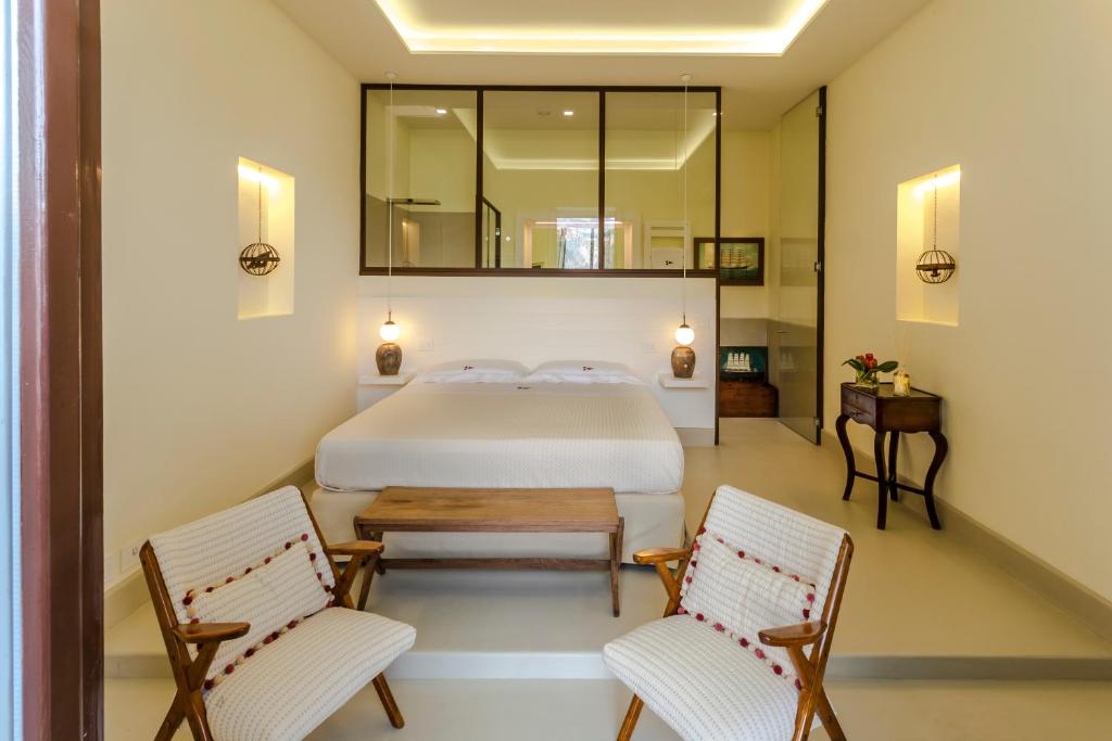 Yacht Club Capo Cervo Suites B&B - 1