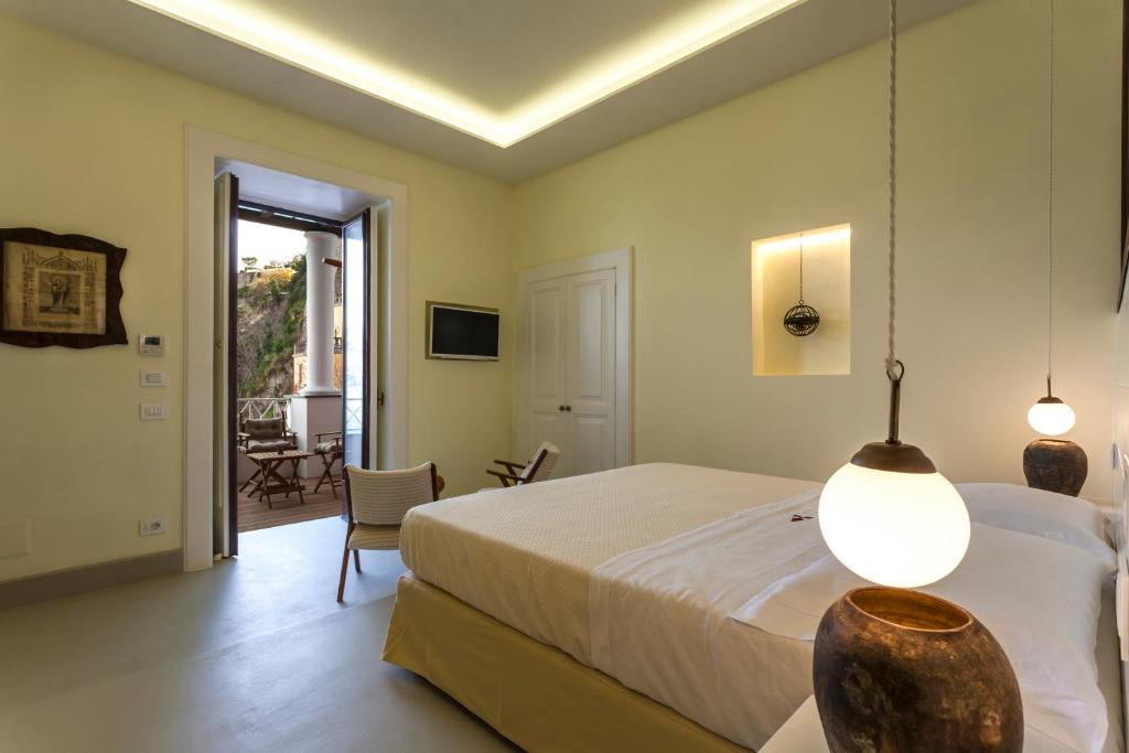 Yacht Club Capo Cervo Suites B&B - 2