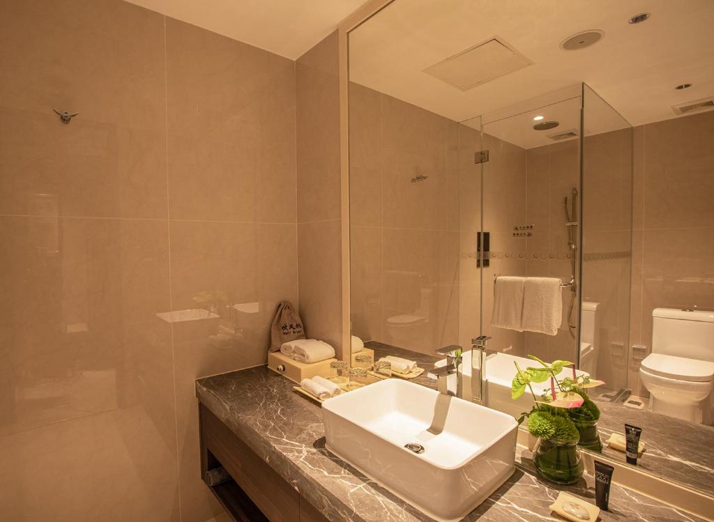 Koupelna v ubytování Lia Charlton Hotel Shenzhen