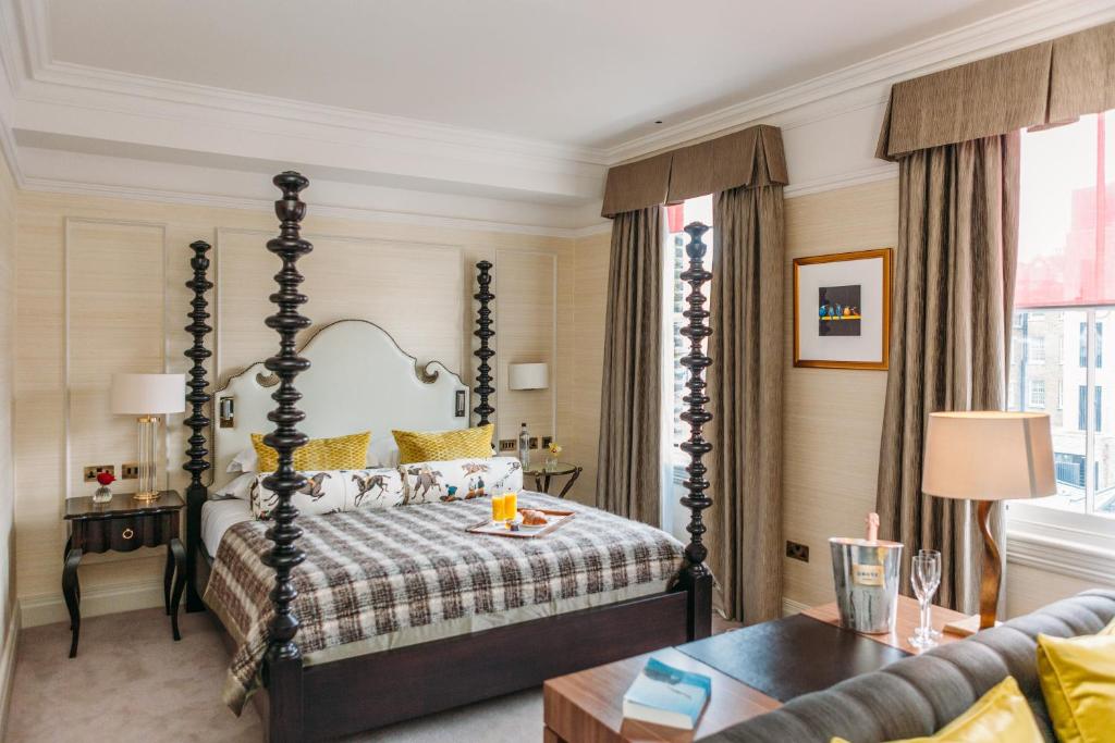 
Signature Suite at 11 Cadogan Gardens
