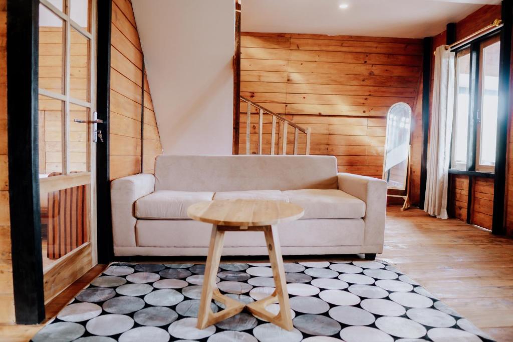 Posezení v ubytování Sikunir Pondok Cabin By Travelink