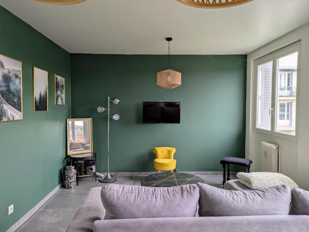 Photo de la galerie de l'établissement Appartement Cosy et Confortable, à Villefranche-sur-Saône