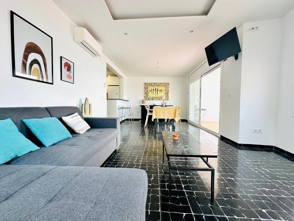 TV a/nebo společenská místnost v ubytování Global Immo 3343 VILLA CATHERINE