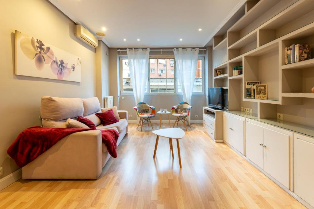 temporary apartment in the Salamanca neighborhood AAM242