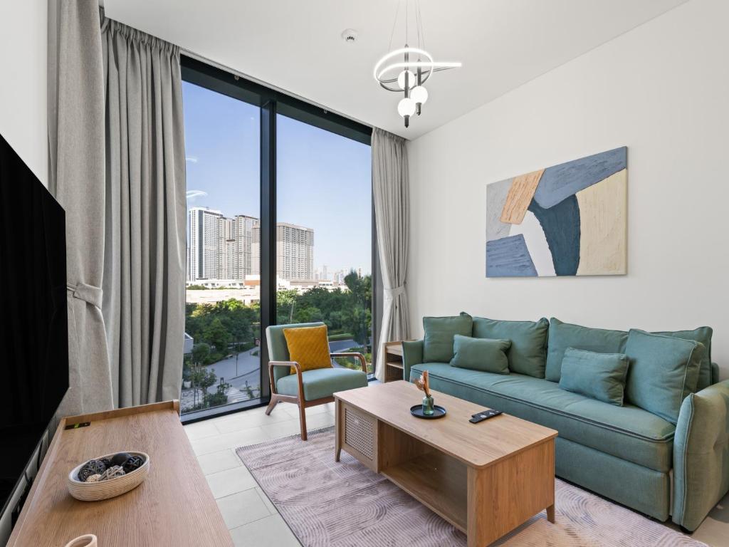 Curated visual reference: Luxury Apartments With Study Room Reference: Luxury 1Br Featuring Guest Study Room Sobha Waves Dubai Updated