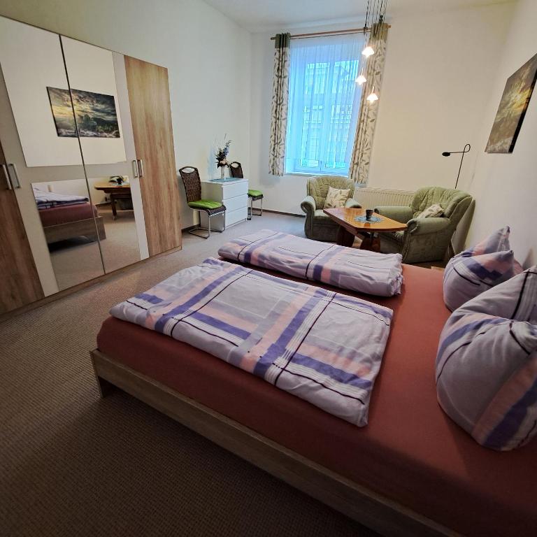 Postel nebo postele na pokoji v ubytování Ferienwohnung Hahn