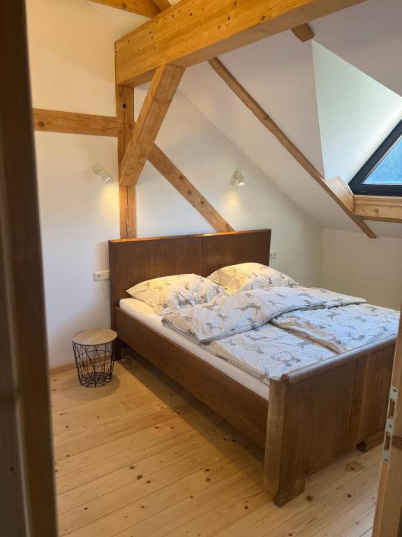 Postel nebo postele na pokoji v ubytování Apartments Steinwänd