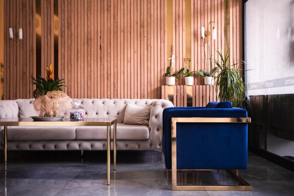 Posezení v ubytování Polek Hotel