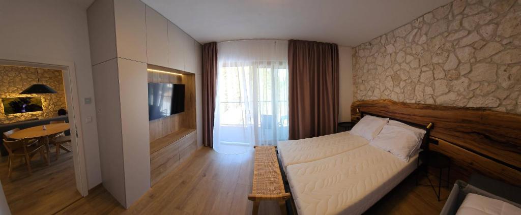 TV a/nebo společenská místnost v ubytování Villa Erdődy Resort