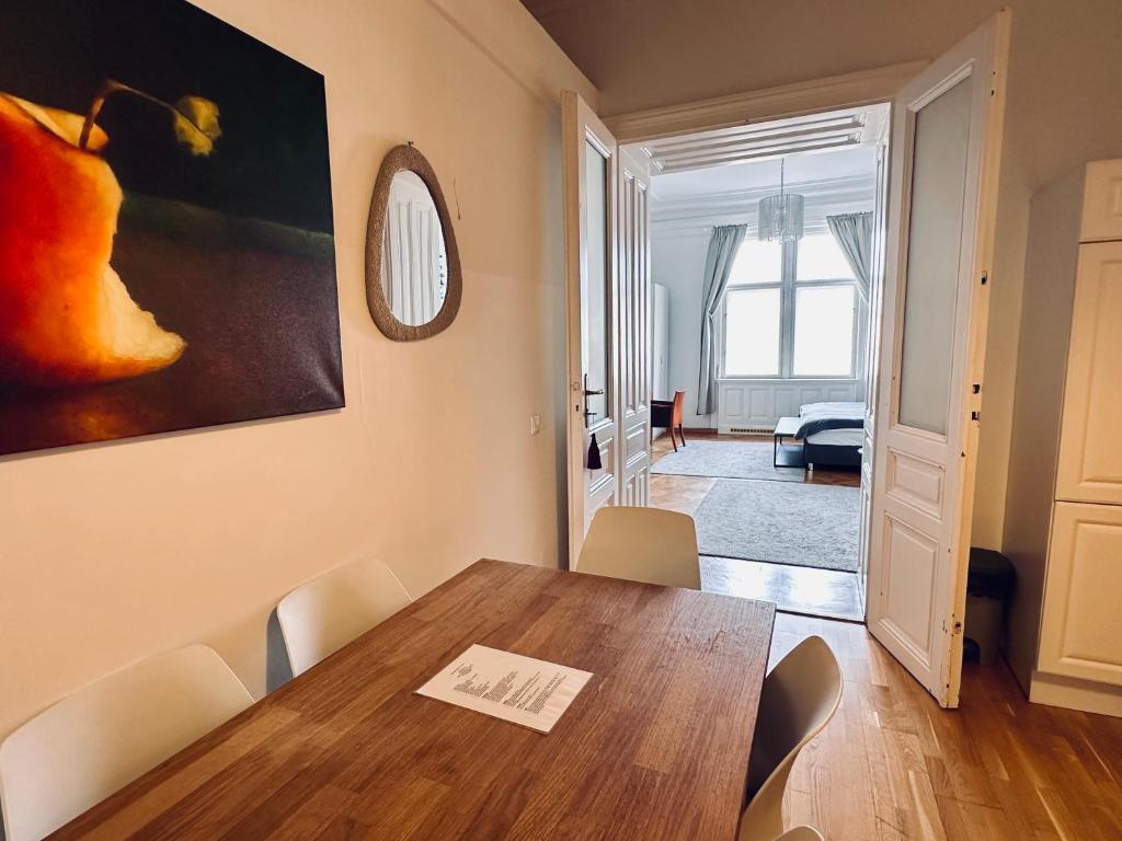 Posteľ alebo postele v izbe v ubytovaní Parkview Rudolfsplatz