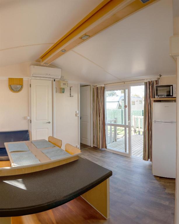 Kuchyň nebo kuchyňský kout v ubytování Camping La Sirena