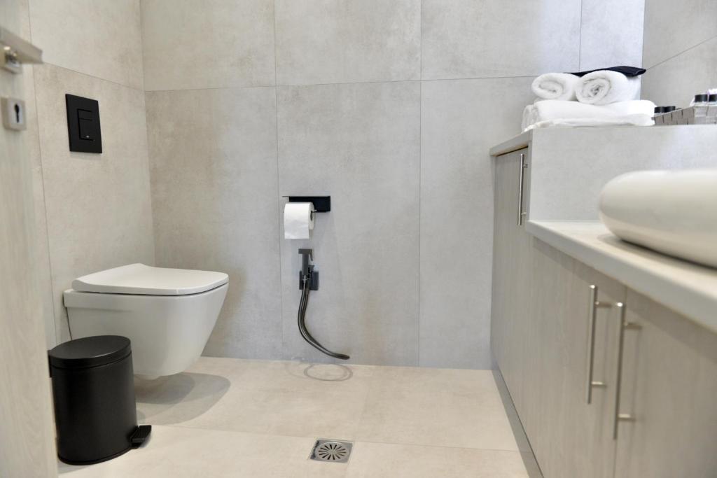 Koupelna v ubytování Krya Suites