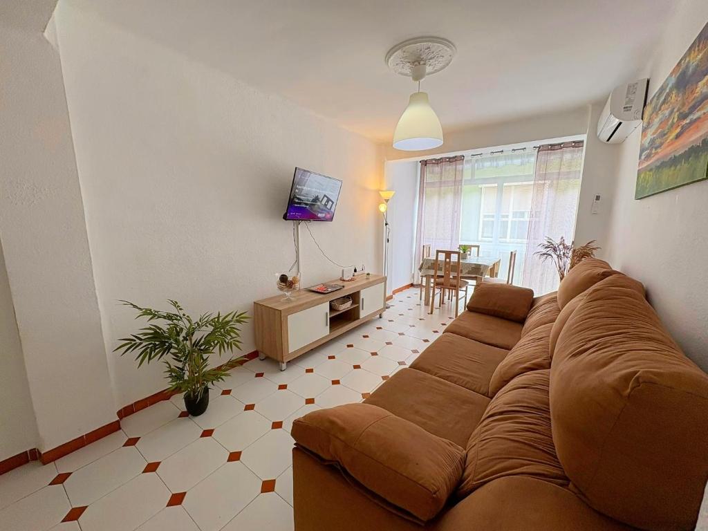 ReyHouse Huelin 3Rooms - Cerca de la playa con A/C