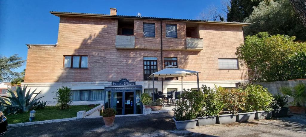 The building in which a szállodákat is located