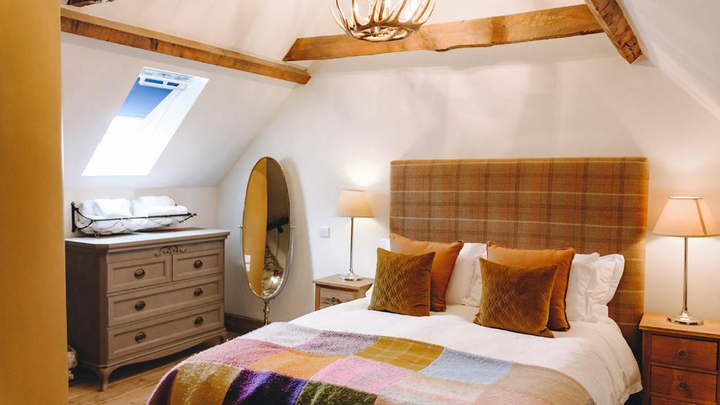 The Gin Trap Inn - 