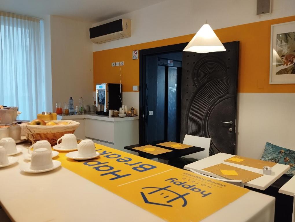 Fotografie z fotogalerie ubytování Happy Hotel Atelier Gardone Riviera Centro & Beach v destinaci Gardone Riviera