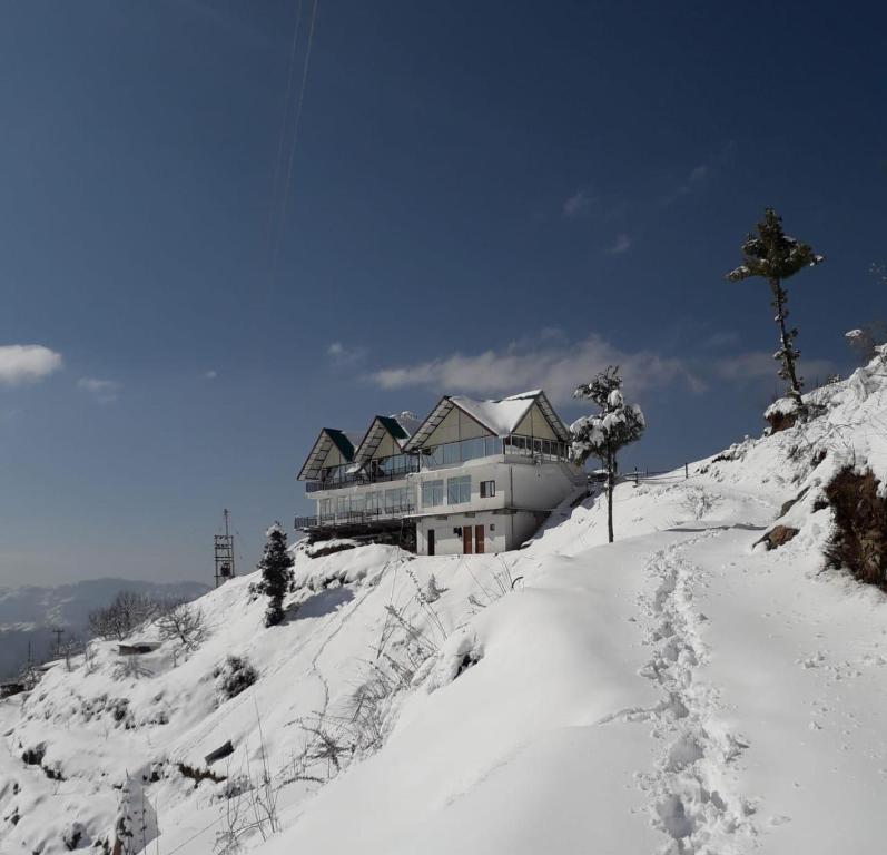 MeghSparsh Resort, Narkanda v zimě
