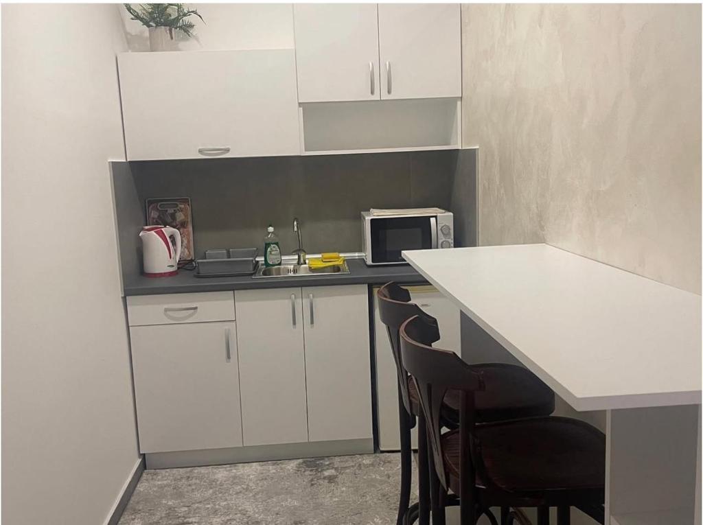 Cucina o angolo cottura di TEPIĆ Garni Hotel