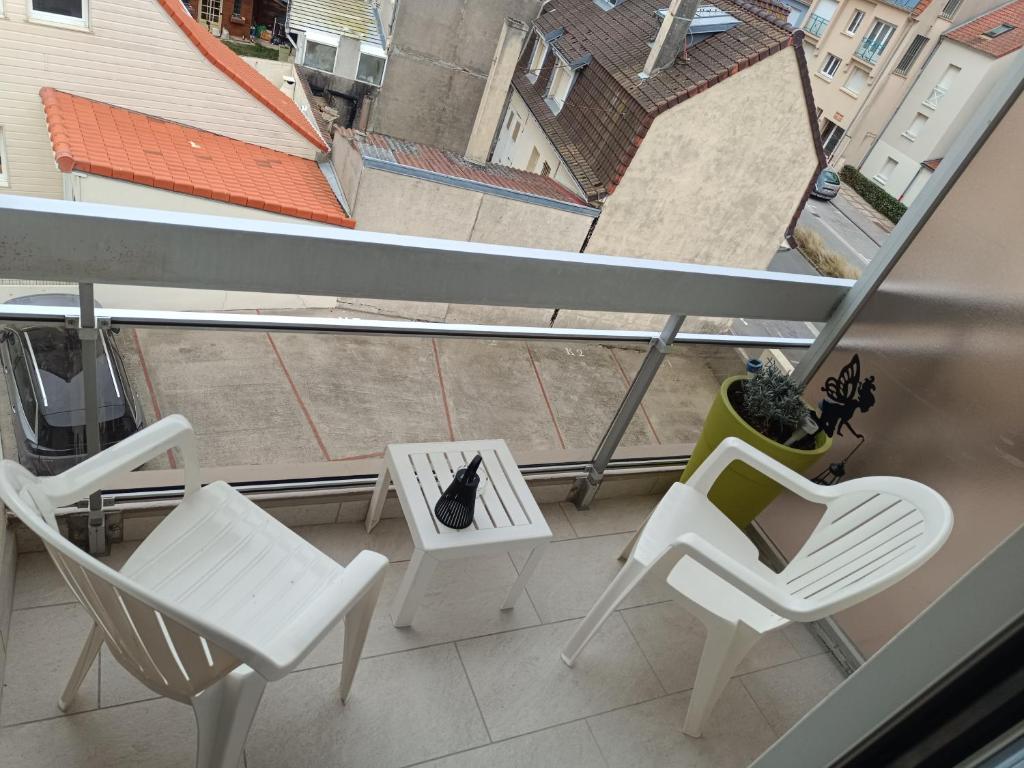 Balkón nebo terasa v ubytování Chez Lilie, Studio cosy classé 2 étoiles Plage de Stella