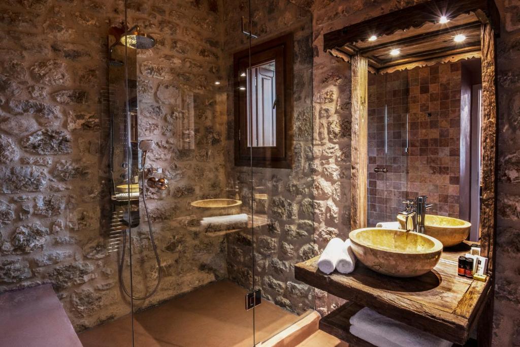 Koupelna v ubytování Elafos Spa Hotel