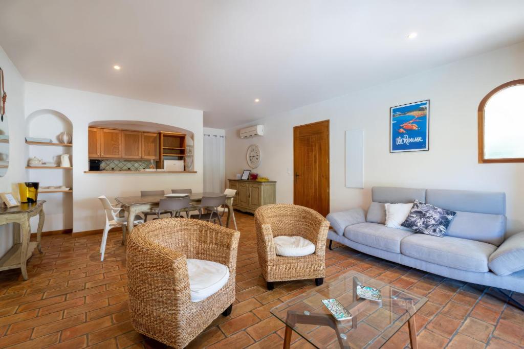 Domaine Villas Celia - Two-Bedroom Villa With Private Pool