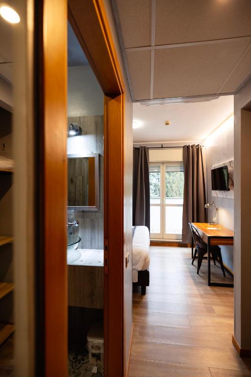 
Standard Double or Twin Room
