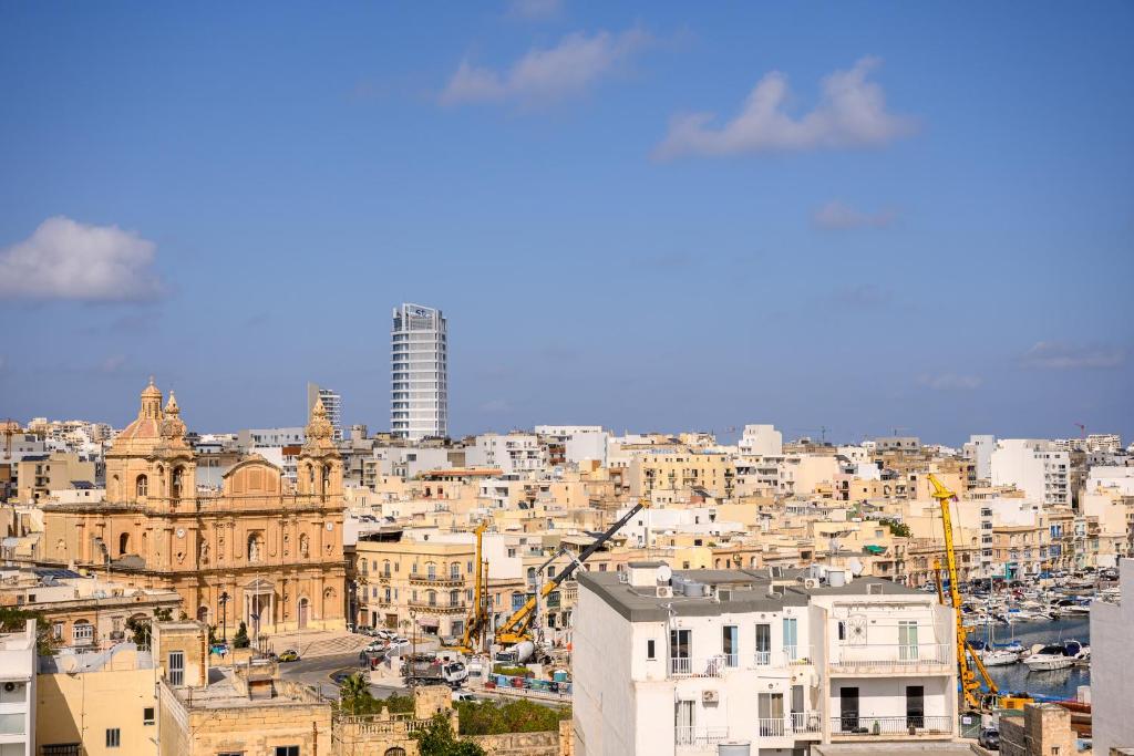 Nespecifikovaný výhled na destinaci Msida nebo výhled na město při pohledu z ubytování v soukromí