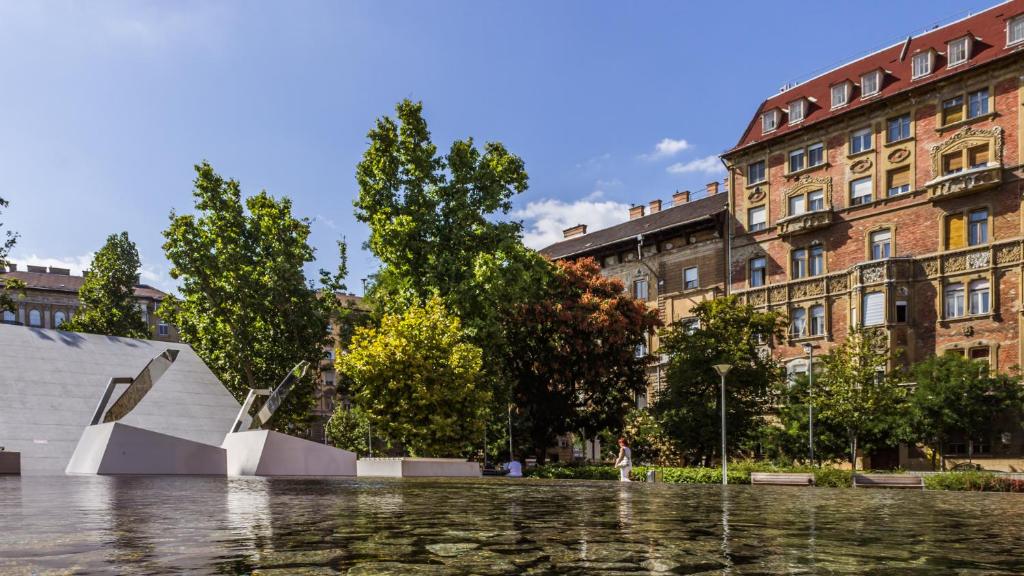 Budova, kde se aparthotel nachází