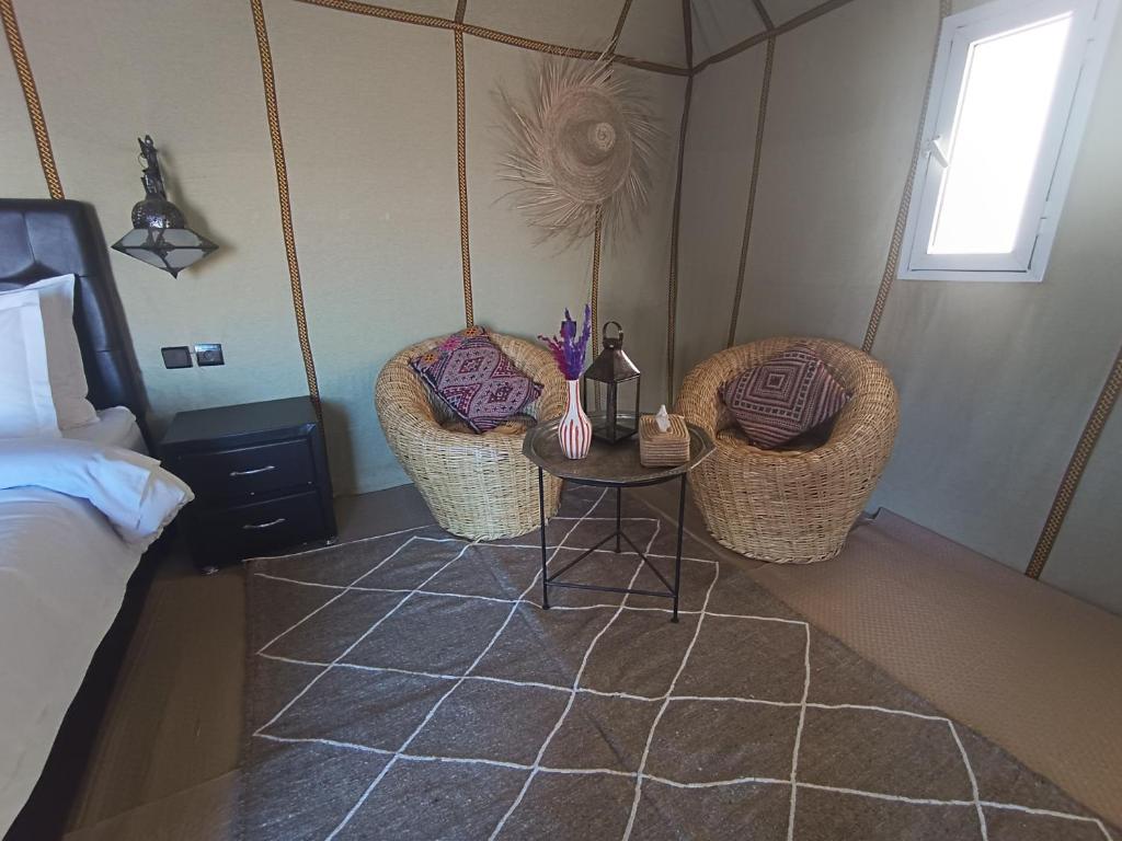Postel nebo postele na pokoji v ubytování Alwan Luxury Camp