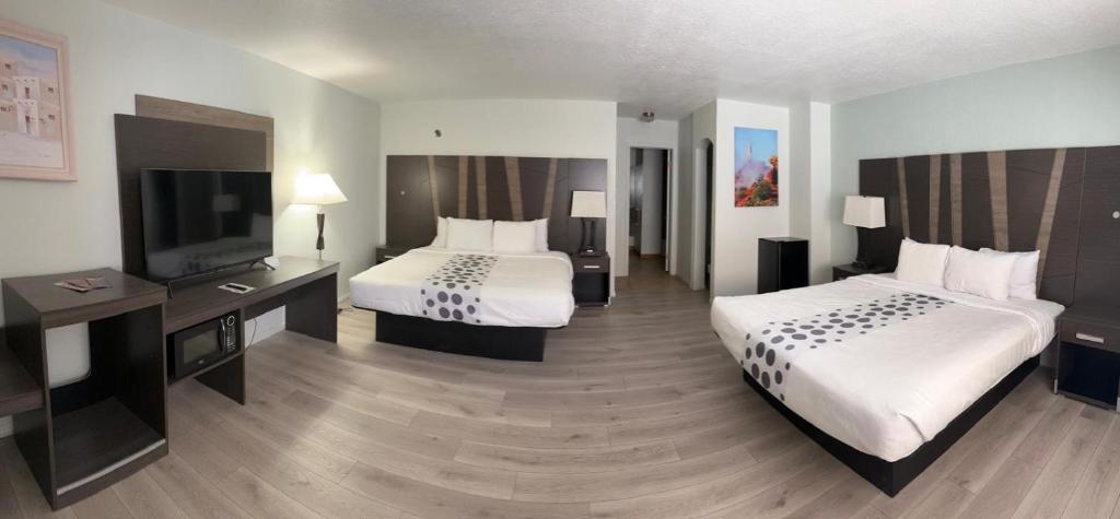 Postel nebo postele na pokoji v ubytování Hotel 191 - Moab