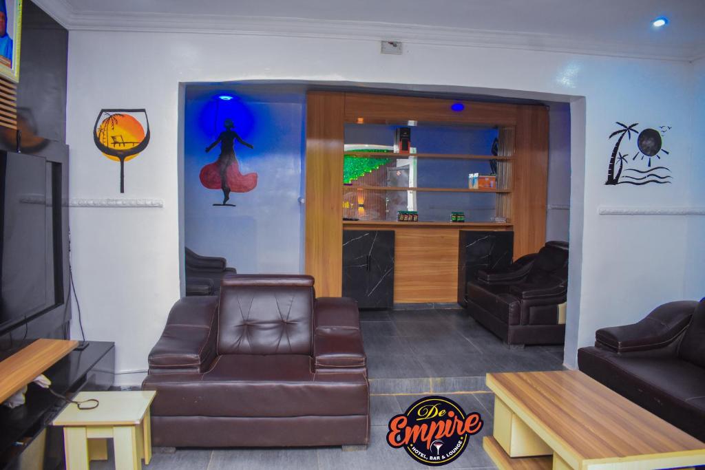 Posezení v ubytování De Empire Hotel