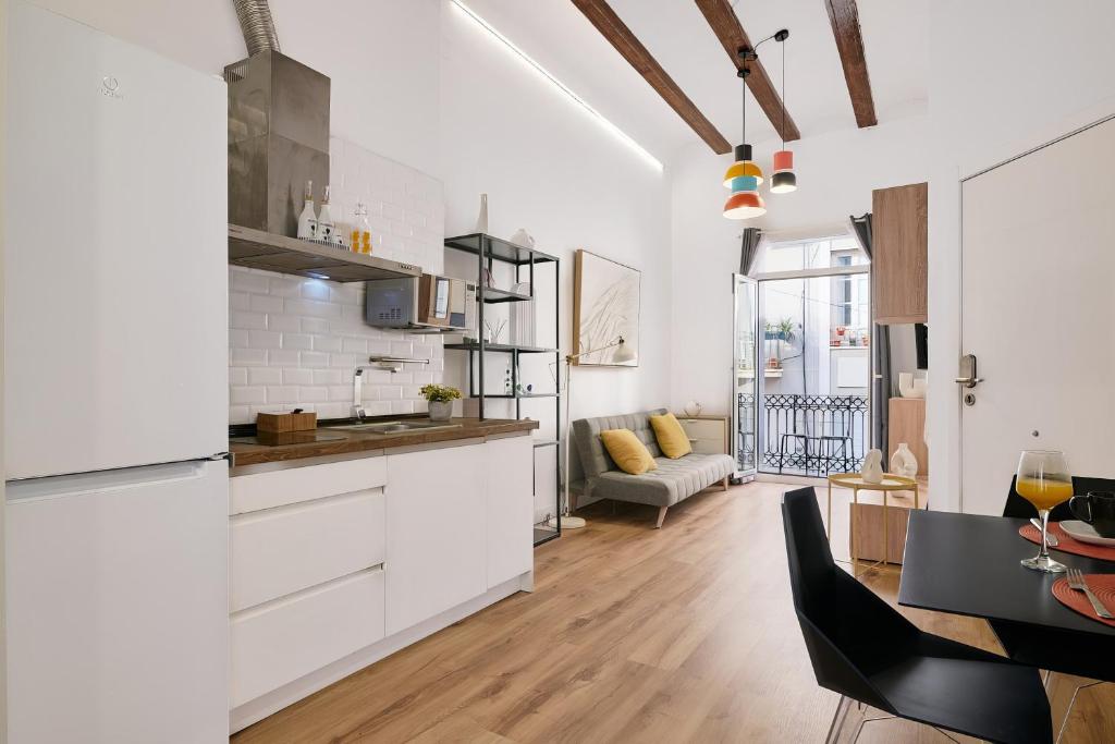 Kuchyň nebo kuchyňský kout v ubytování RUZAFA Modern Lofts