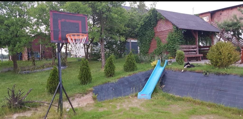 Vonkajšia záhrada v ubytovaní Wczasy na Kaszubach u Hani