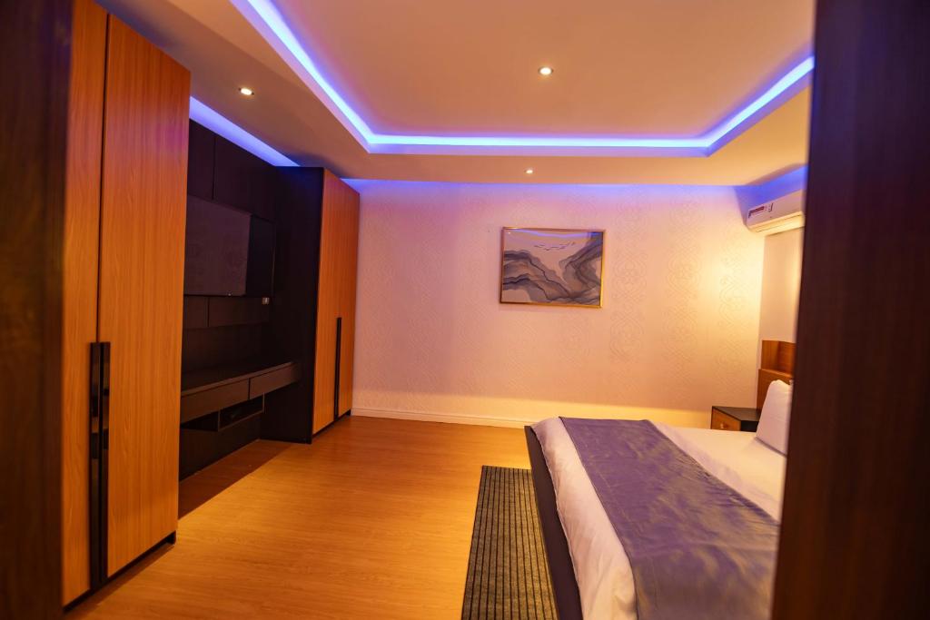 Postel nebo postele na pokoji v ubytování Db Continental Loft Apartment