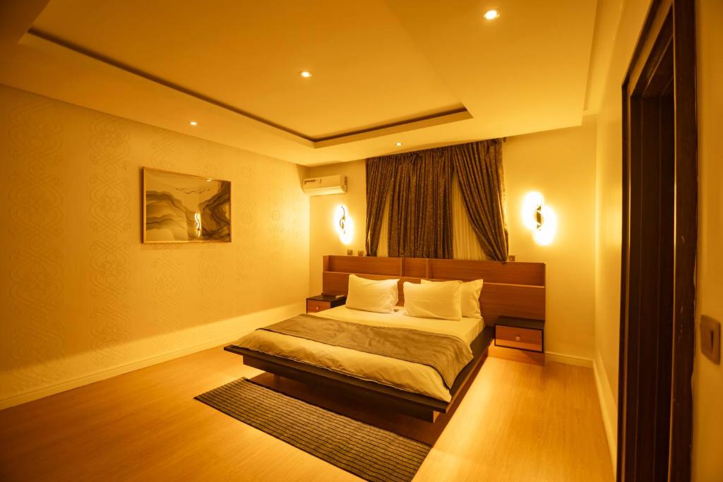 Postel nebo postele na pokoji v ubytování Db Continental Loft Apartment